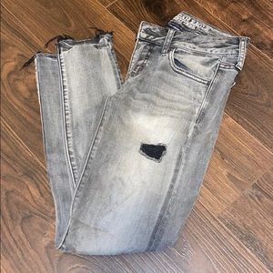 AE Gray Ripped Jeans!!